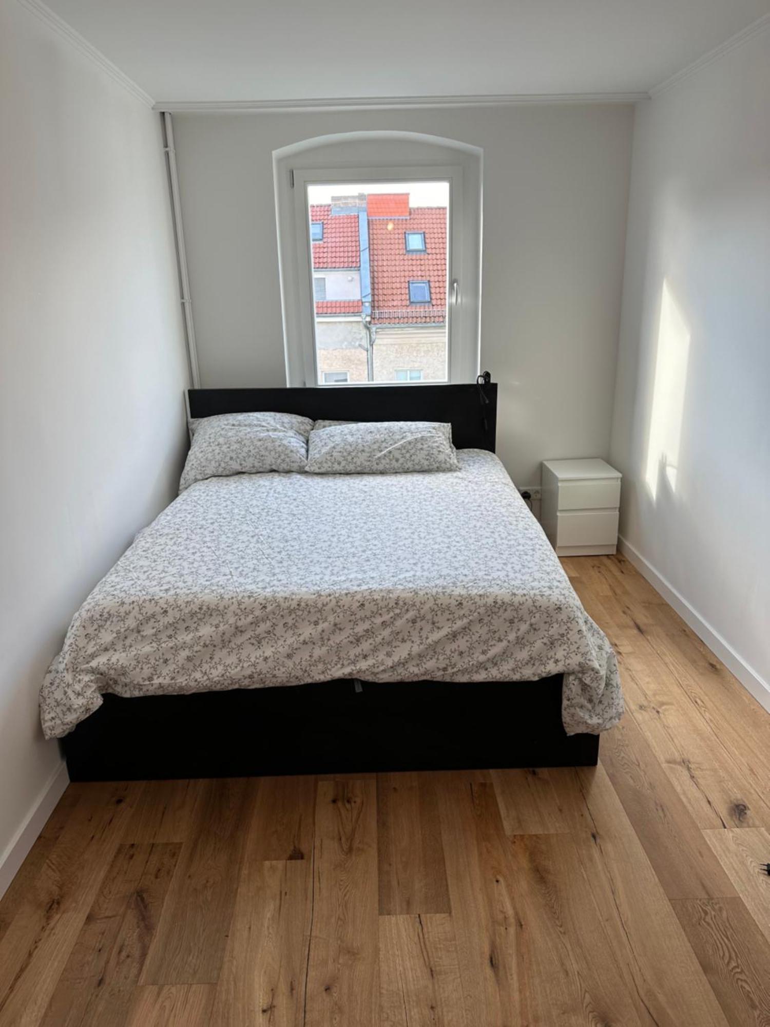 Newly Renovated In Ideal Location *